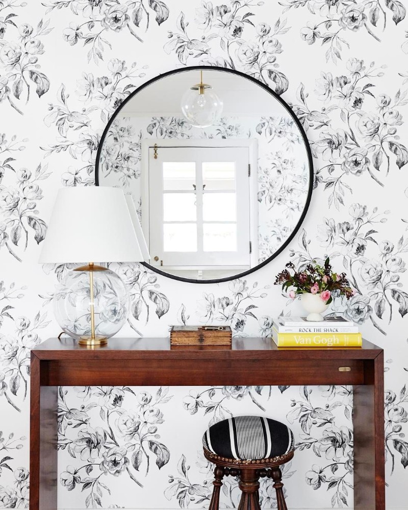10 Wallpapers For A Modern Entryway Design